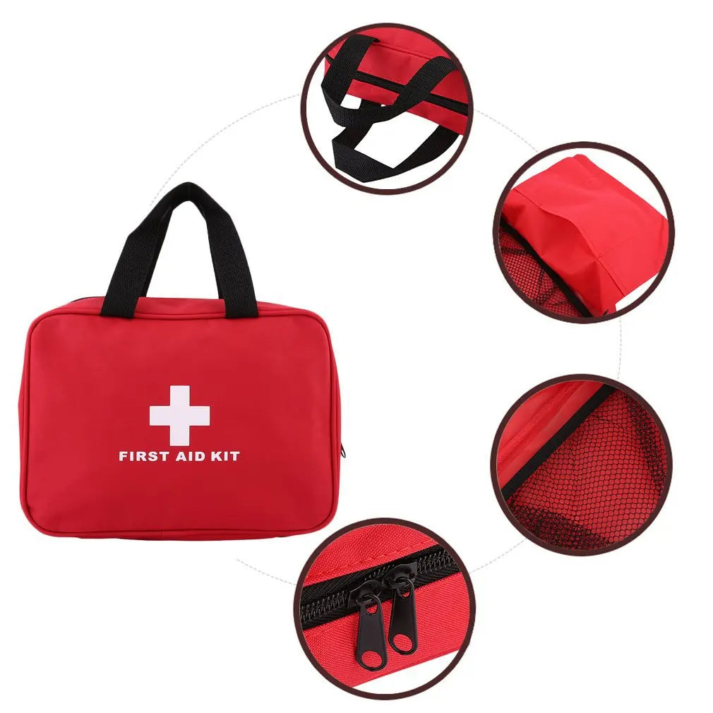 Compact travel kit for dogs