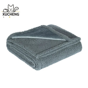 TLX-9617408 Waterproof Outdoor Blanket for Dogs, Versatile Dog Accessory for Home and Travel
