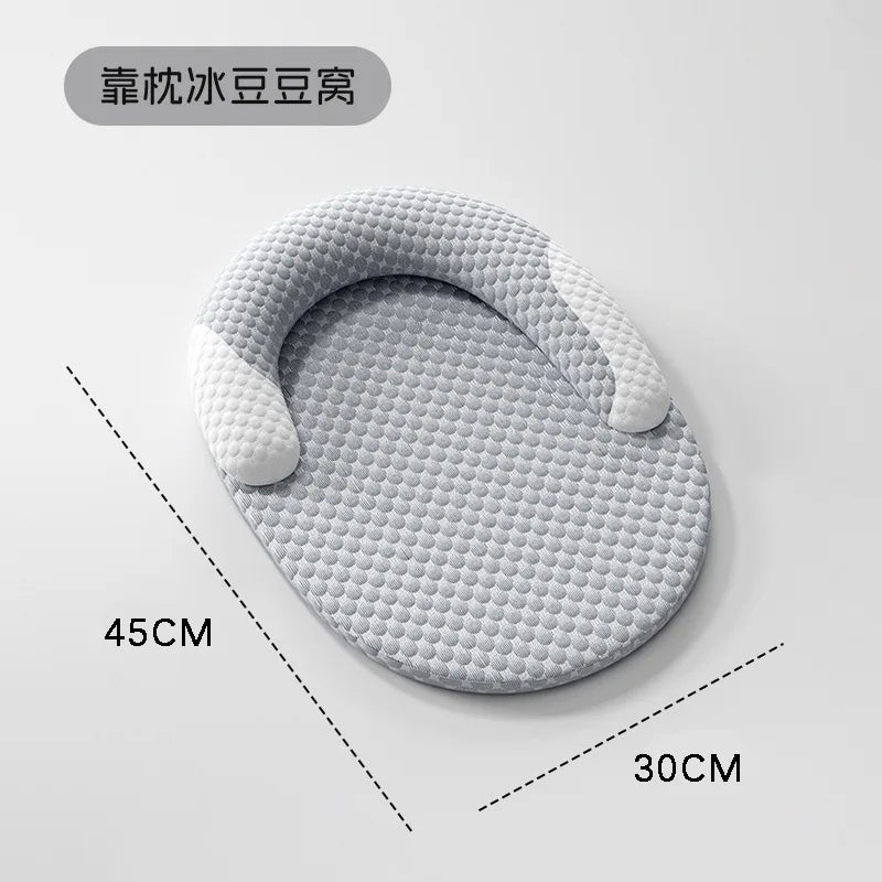 Breathable mesh cooling mat for dogs