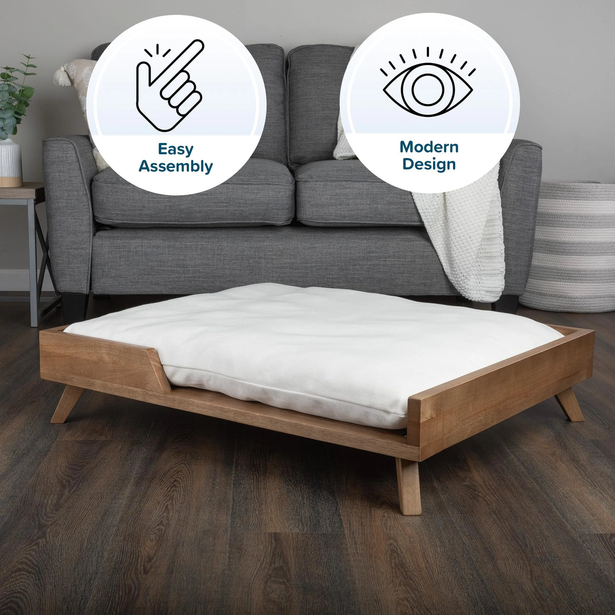Padded elevated sand resistant dog bed