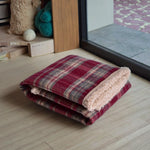 TLX-8935040 Waterproof Insulated Dog Blanket - Polyester, Washable, Rectangle Shape, Indoor Use, Available in Black and Red - Image 5